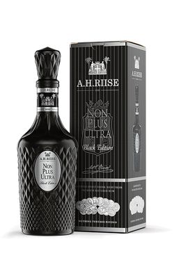 A.H.Riise Non Plus Ultra Black edition 42% 0,7l (karton)